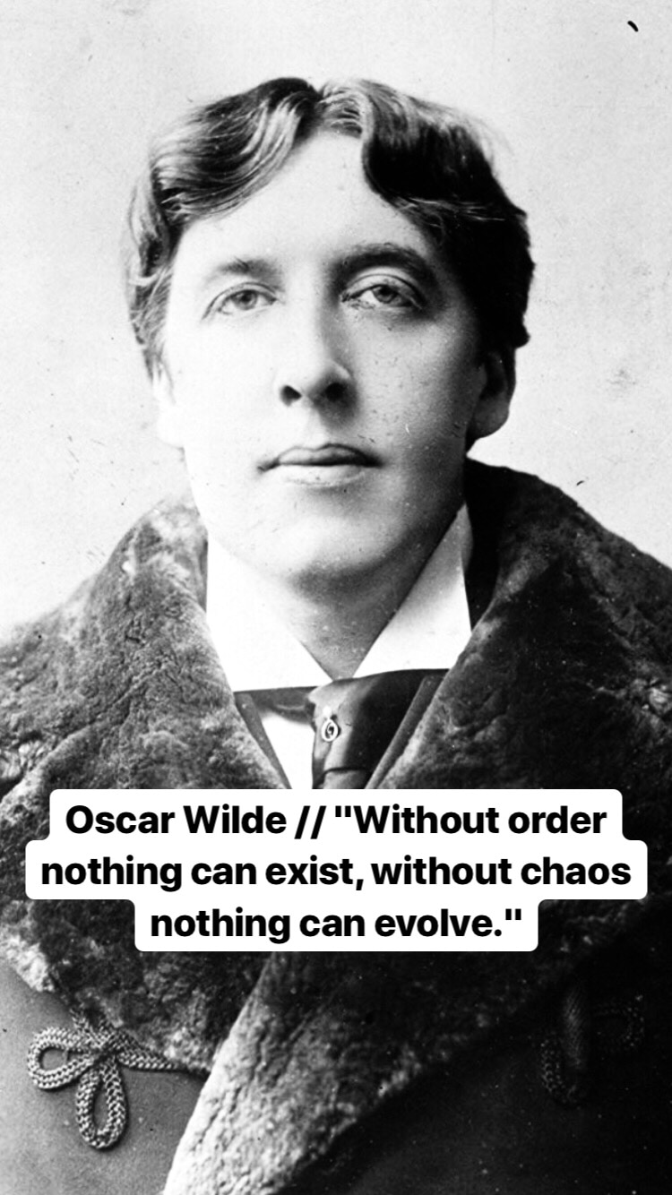 Photo of Oscar Wilde