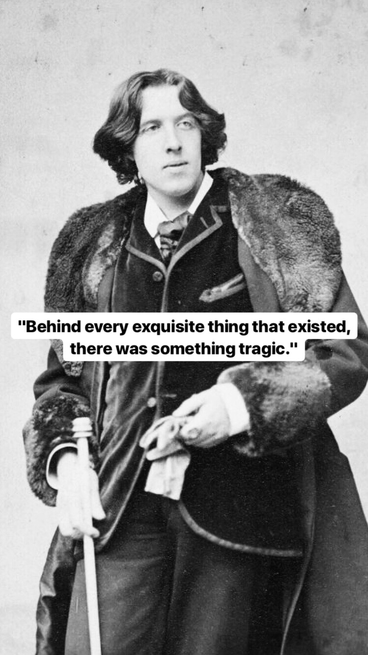Photo of Oscar Wilde