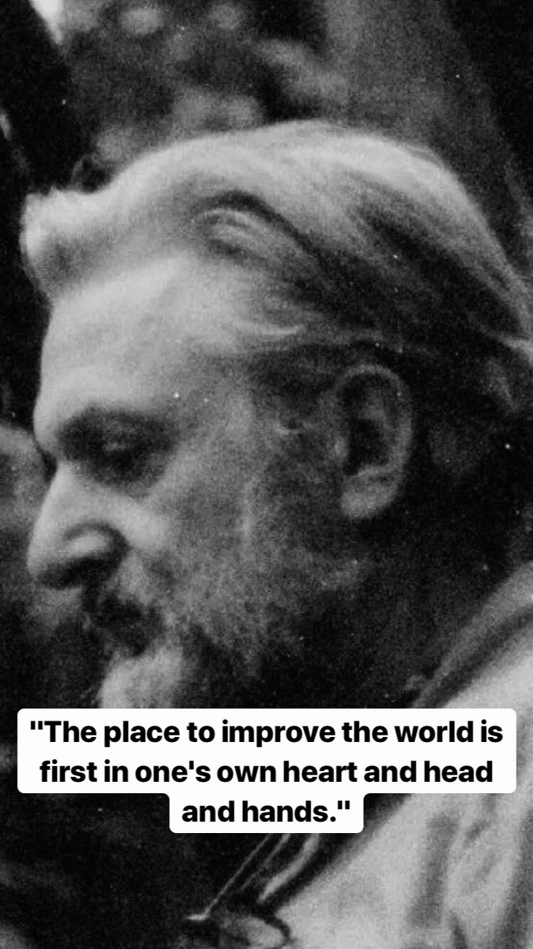 Photo of Robert M. Pirsig