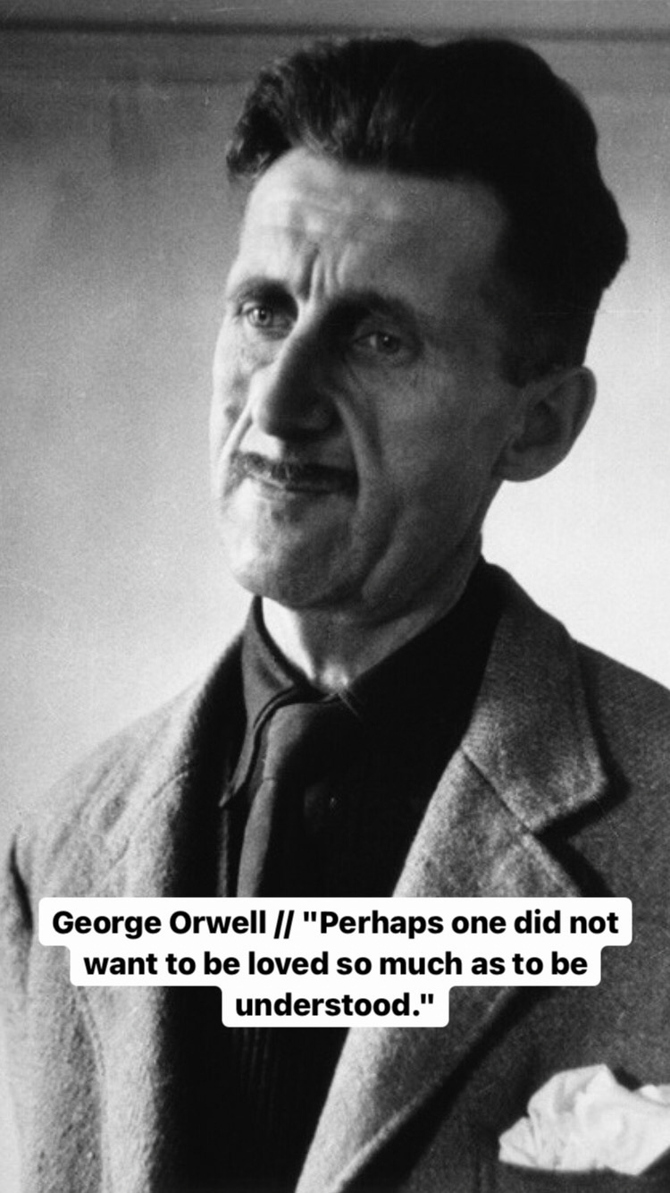 Photo of George Orwell