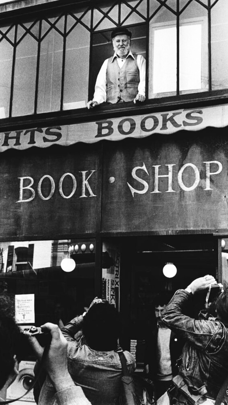 Photo of Lawrence Ferlinghetti