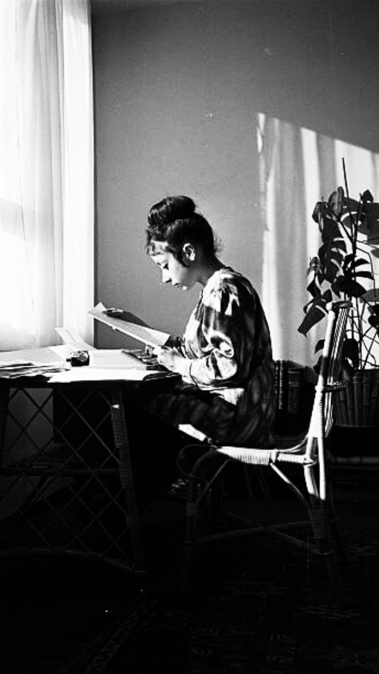 Photo of Albertine Sarrazin