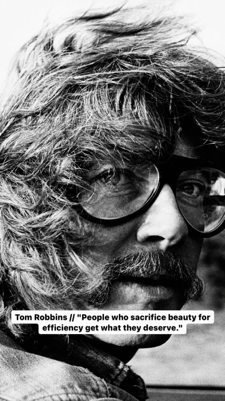Photo of Tom Robbins