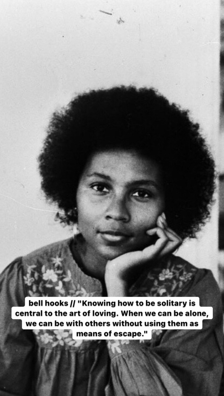 Photo of bell hooks