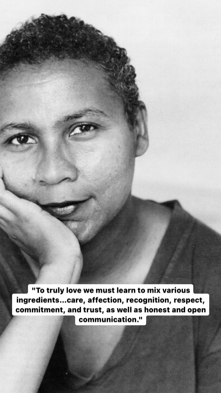 Photo of bell hooks