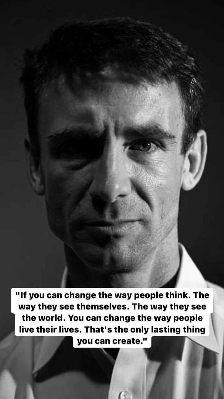 Photo of Chuck Palahniuk