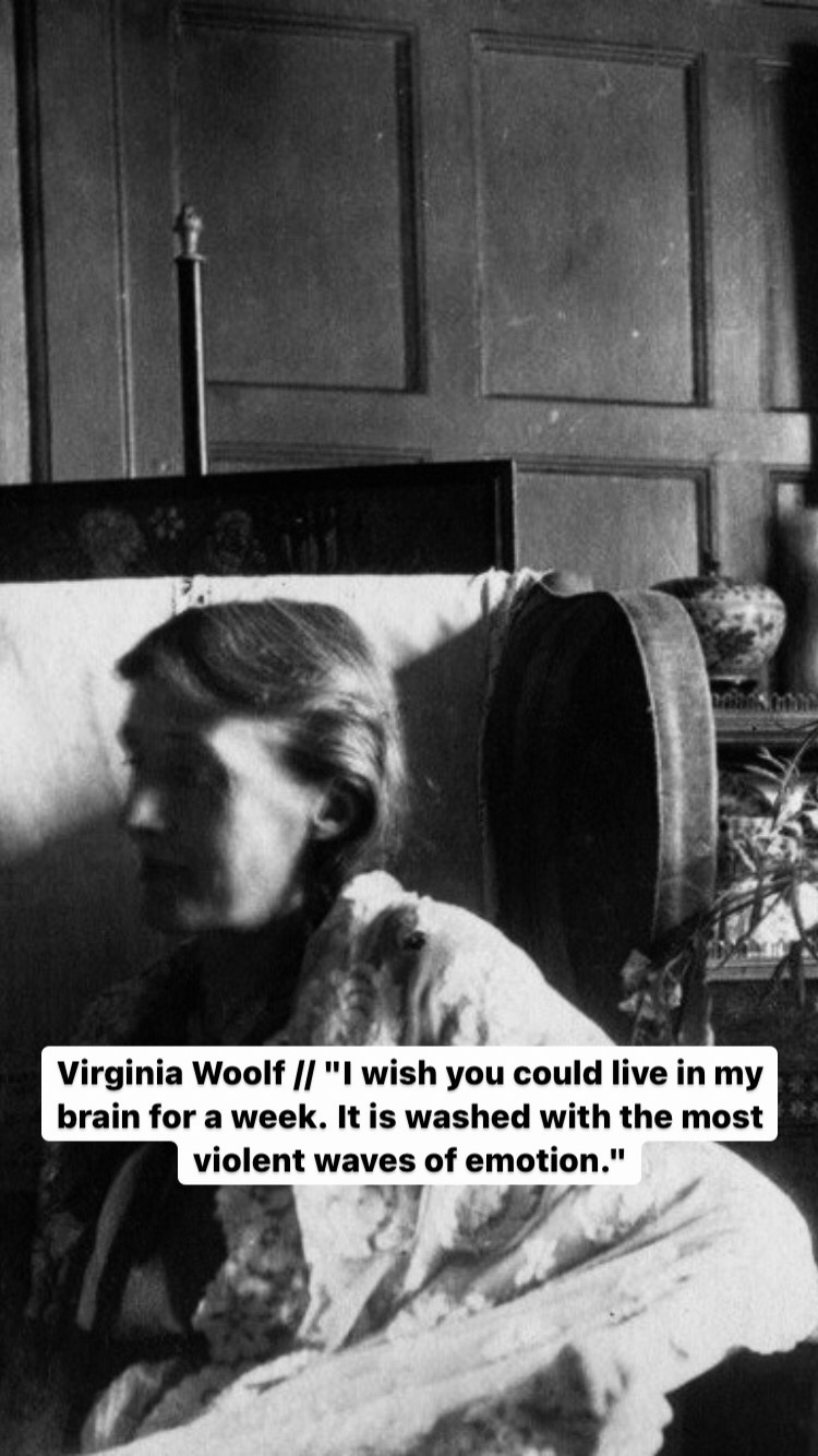 Photo of Virginia Woolf