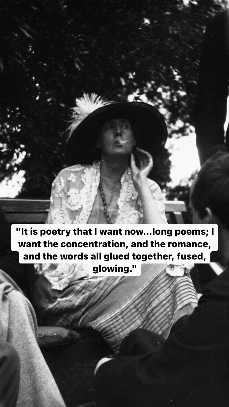 Photo of Virginia Woolf