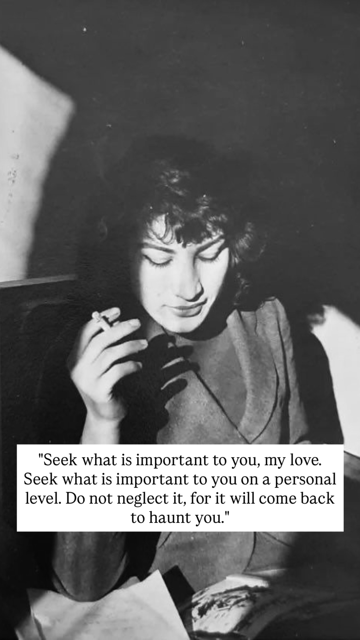 Photo of Forough Farrokhzad