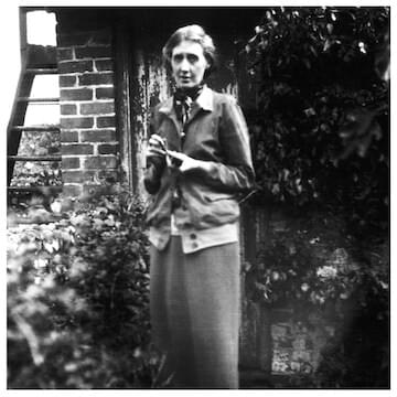 Photo of Virginia Woolf