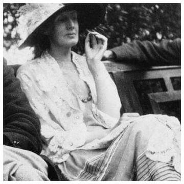 Photo of Virginia Woolf