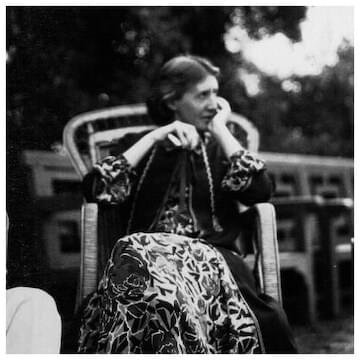 Photo of Virginia Woolf