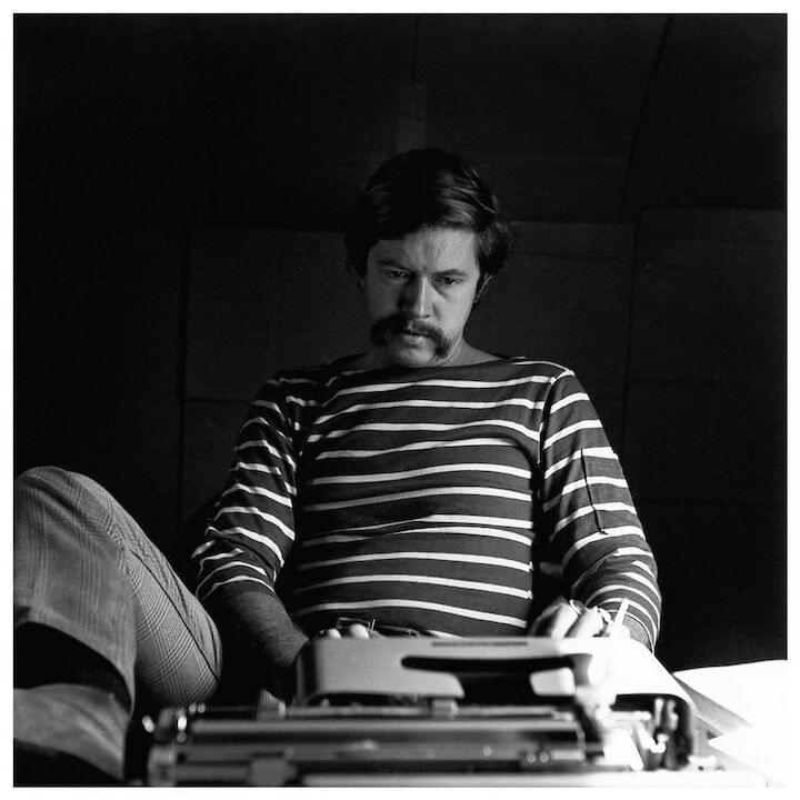 Photo of Tom Robbins